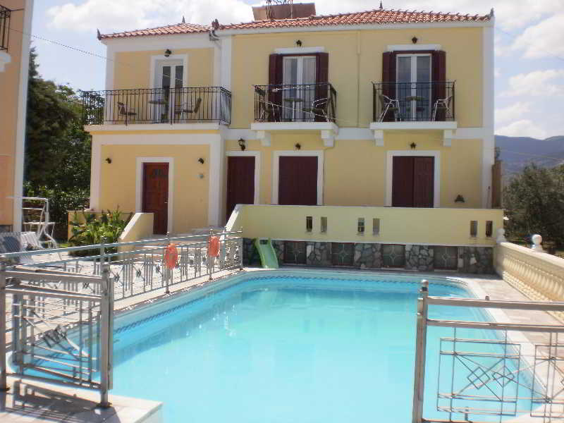STELLA Apartments & Studios