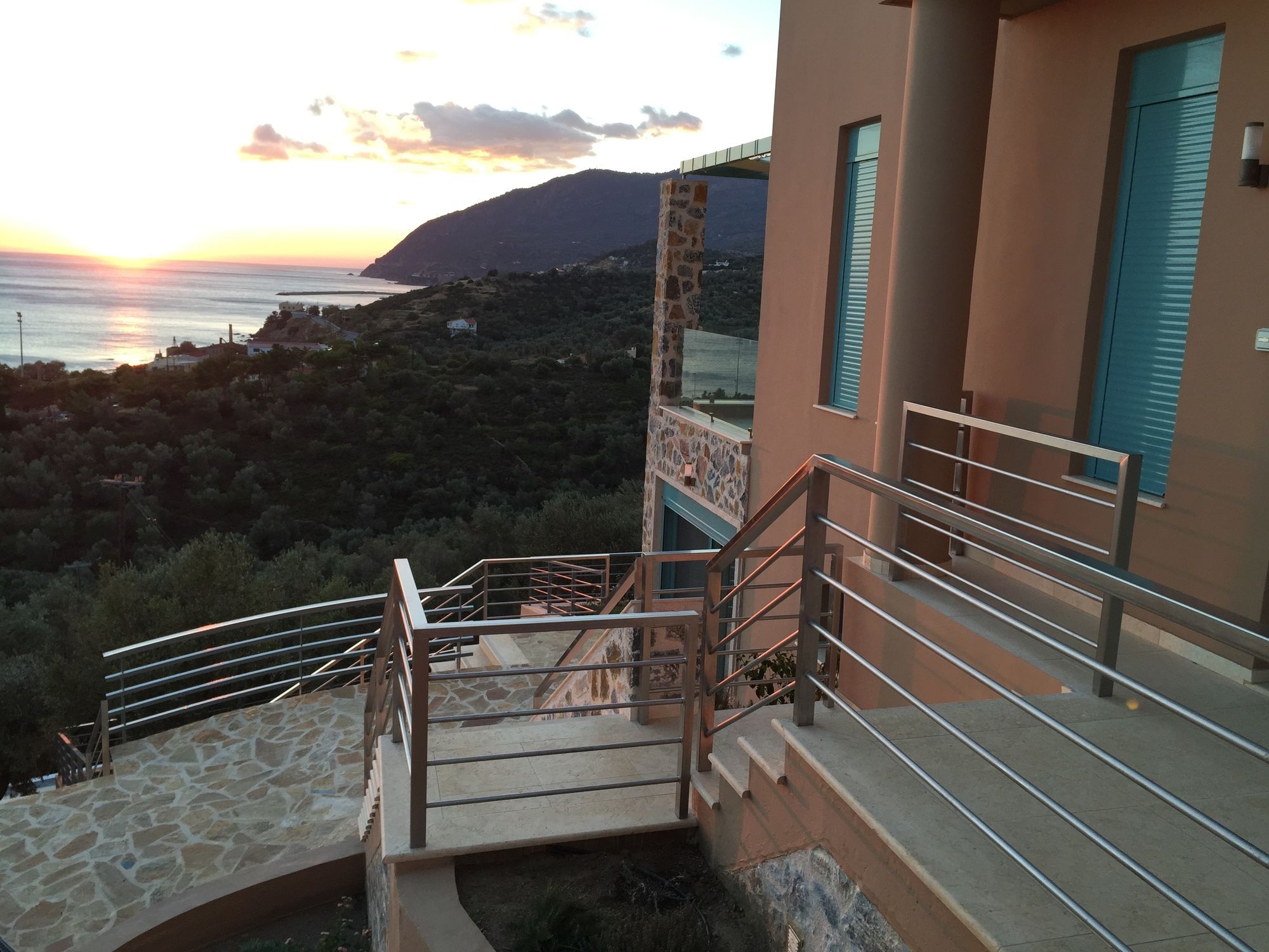 Ouzo Villas
