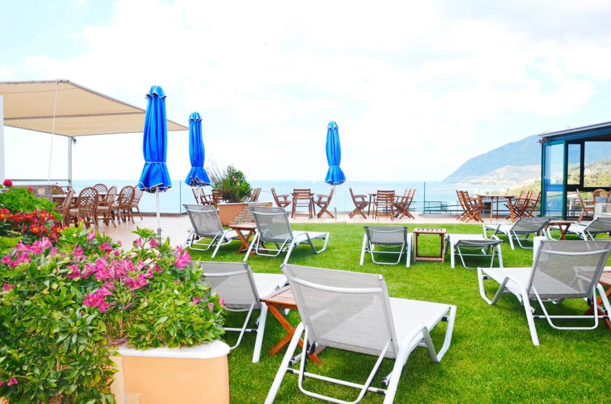 Vicky Hotel III