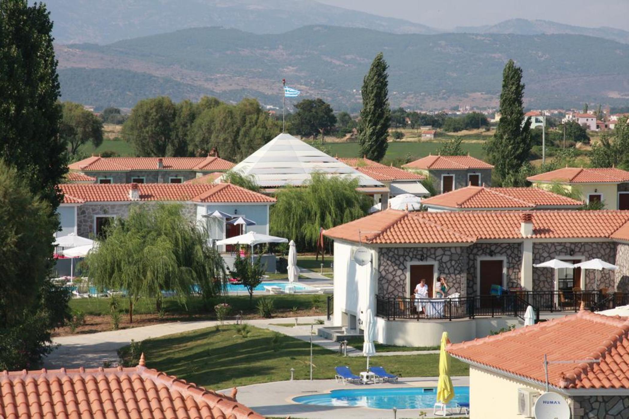 Kaloni Village