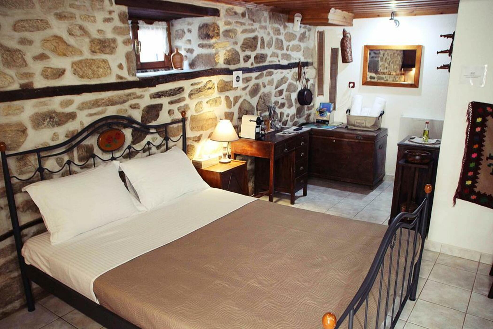 Aristotelis Guest Houses