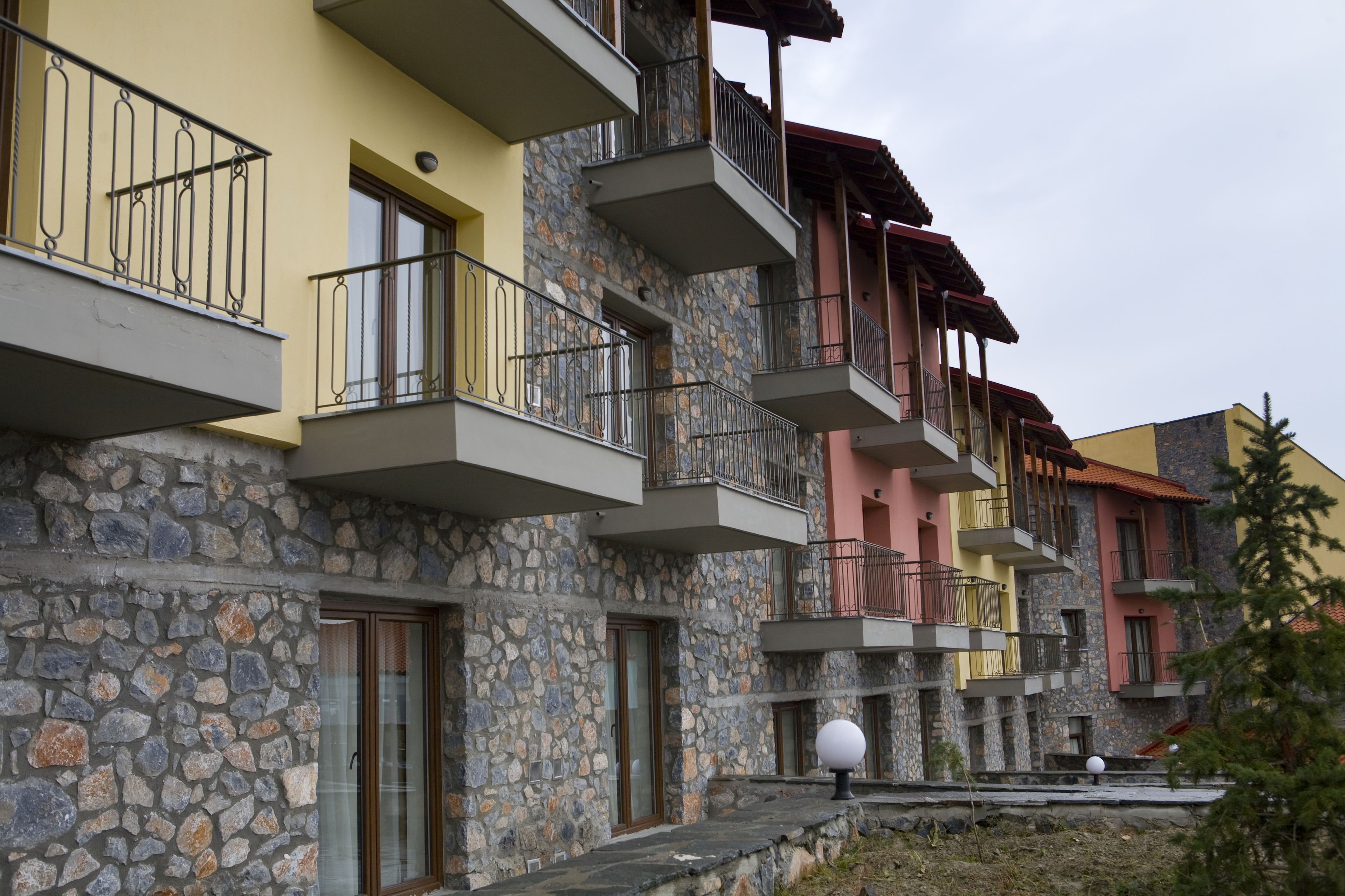 Domotel Neve Agios Athanasios