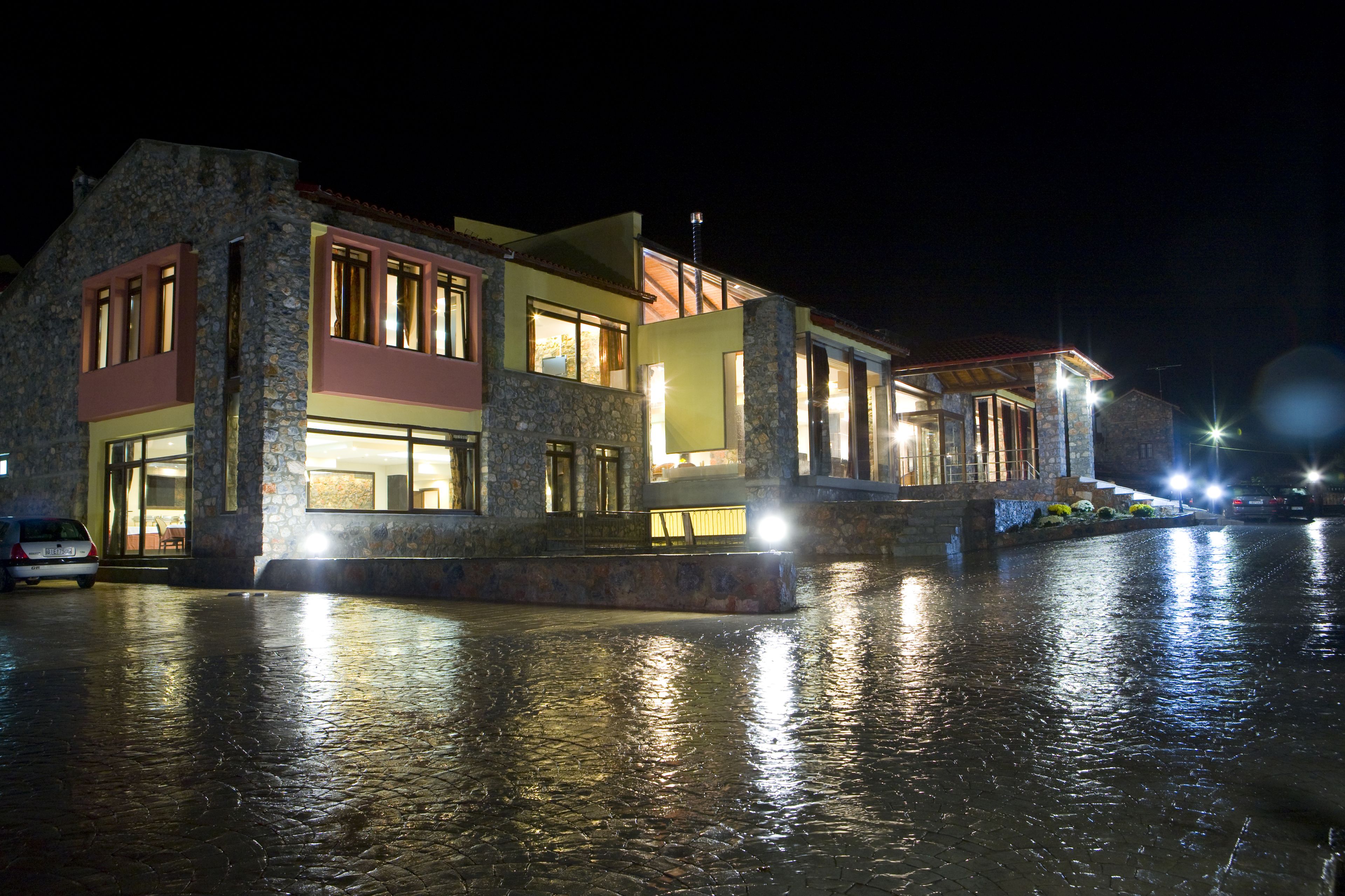 Domotel Neve Agios Athanasios
