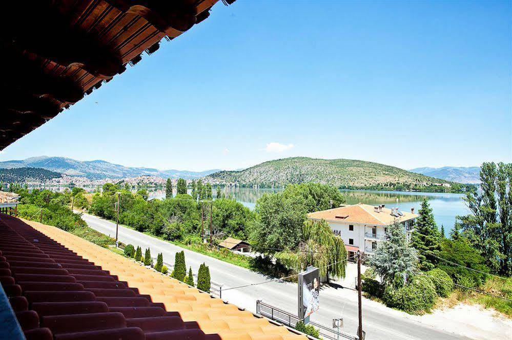 Anastassiou
