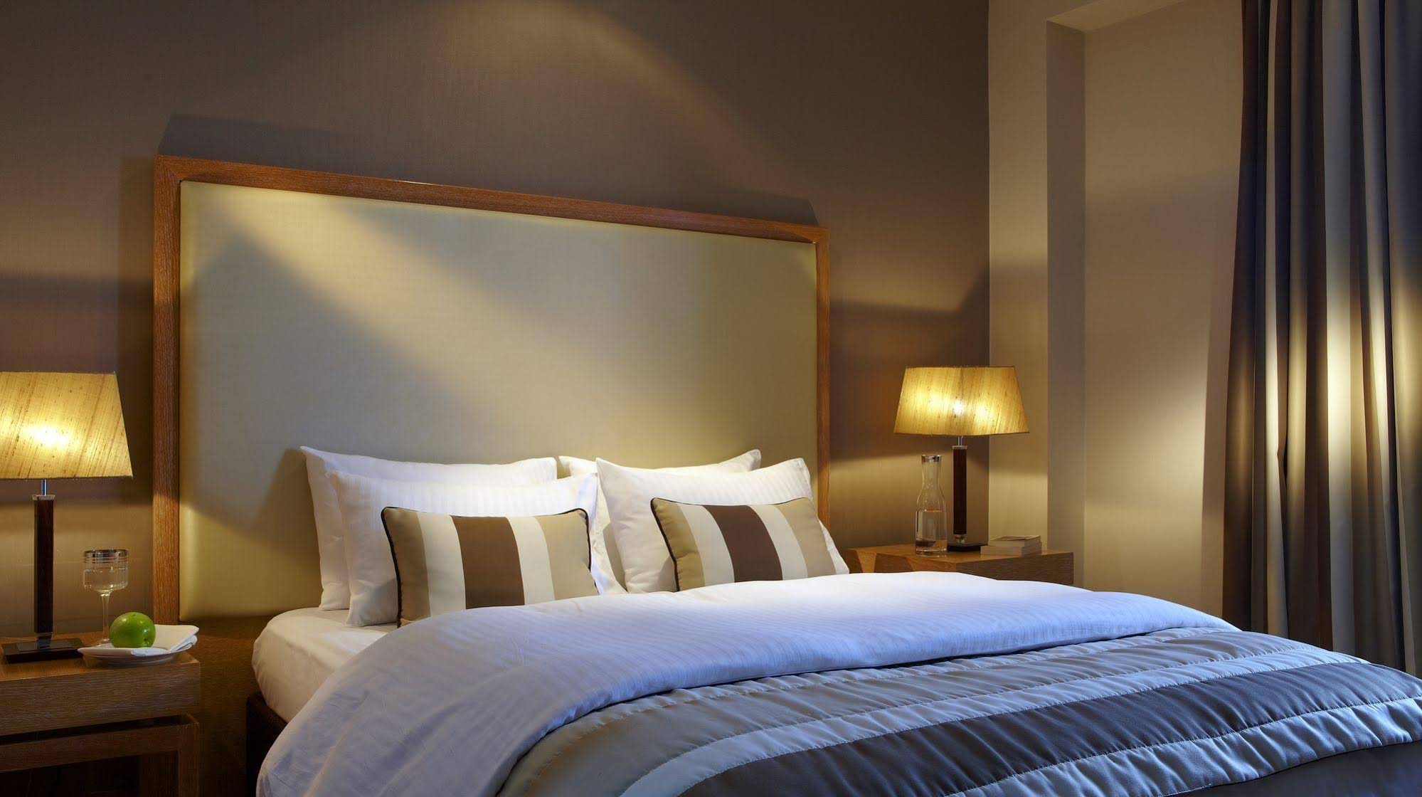 Limneon Resort & Spa