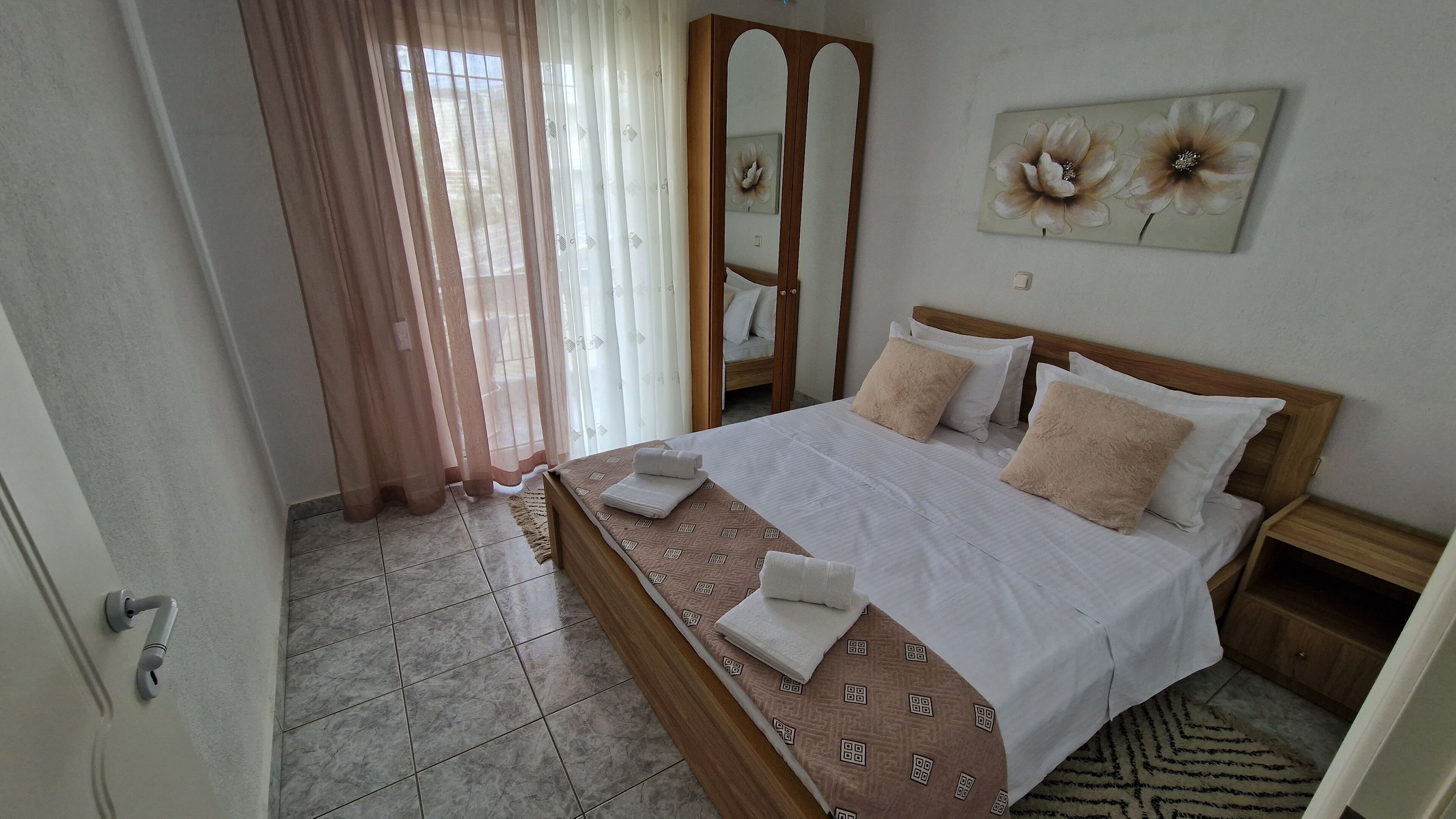 Doukas Aparthotel
