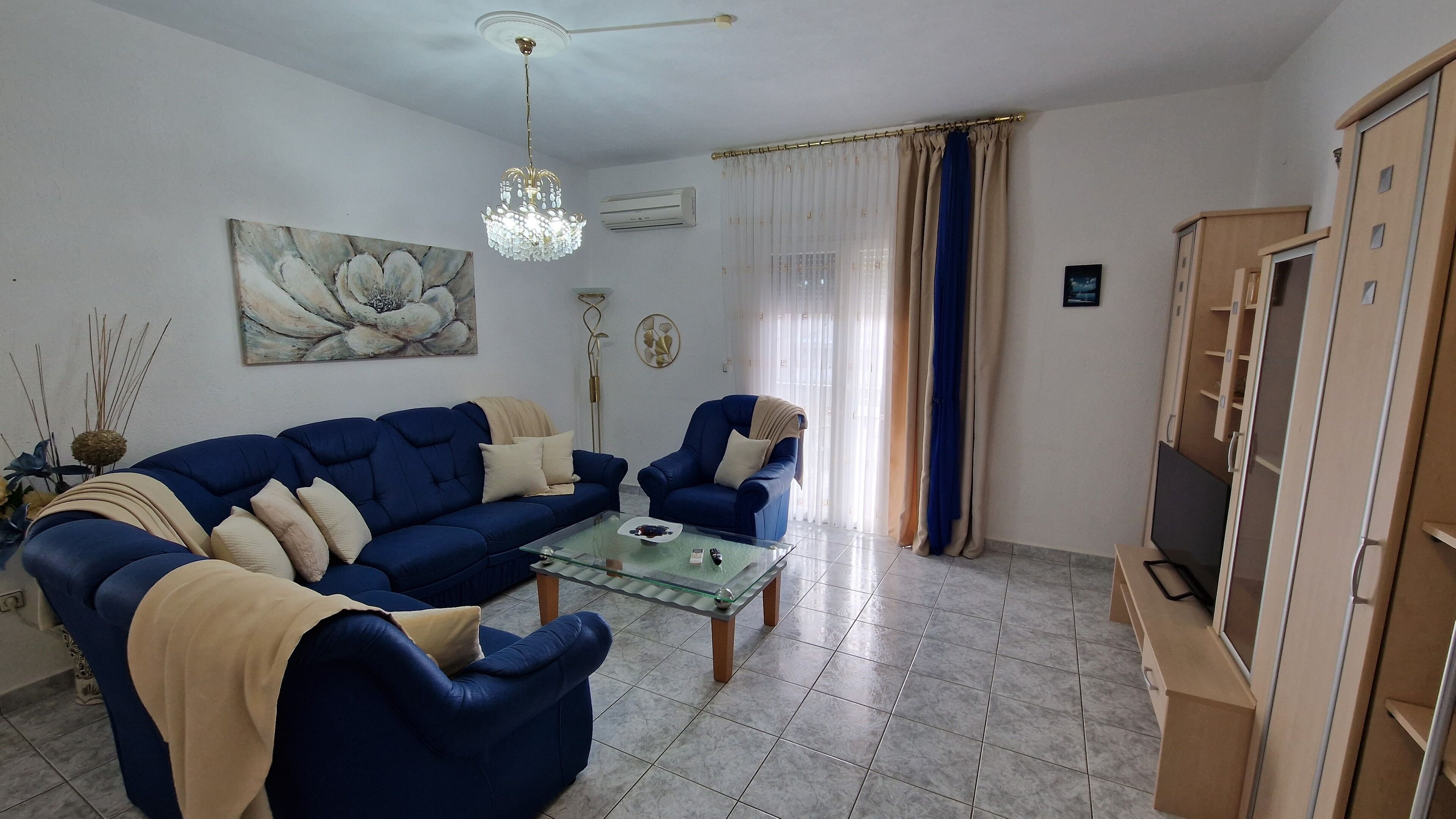 Doukas Aparthotel