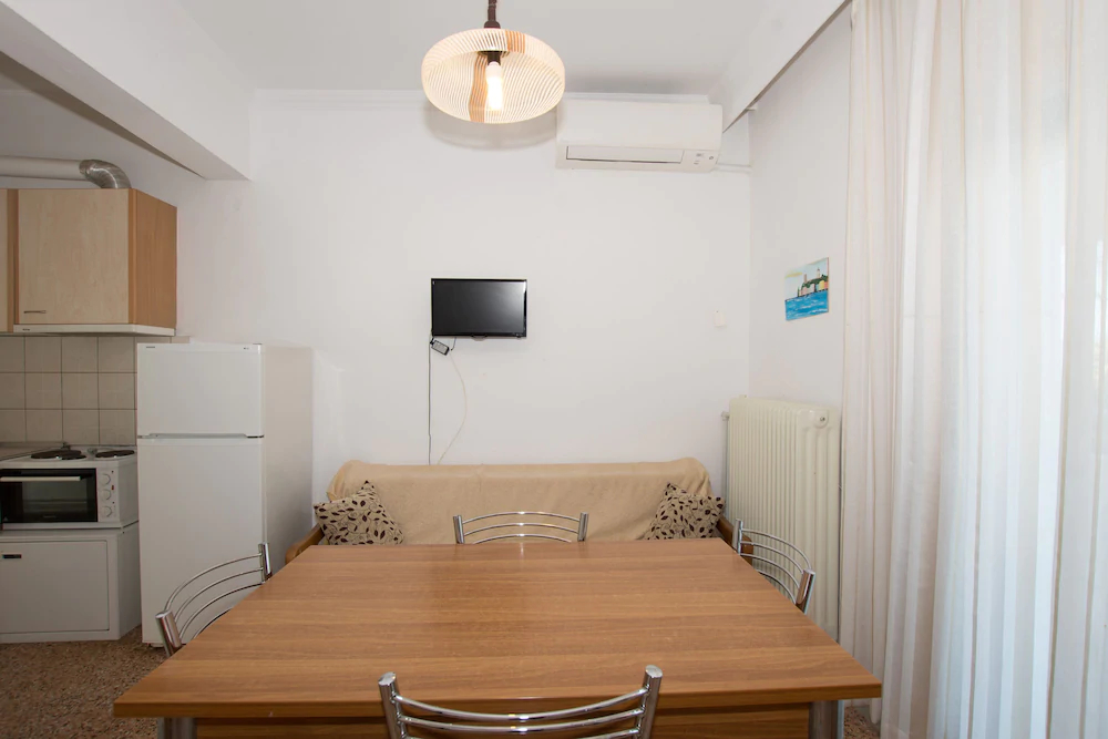 Karayiannis Hotel