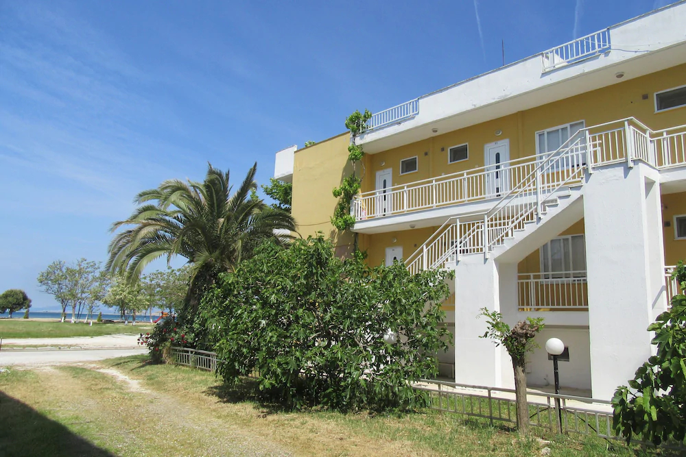 Karayiannis Hotel