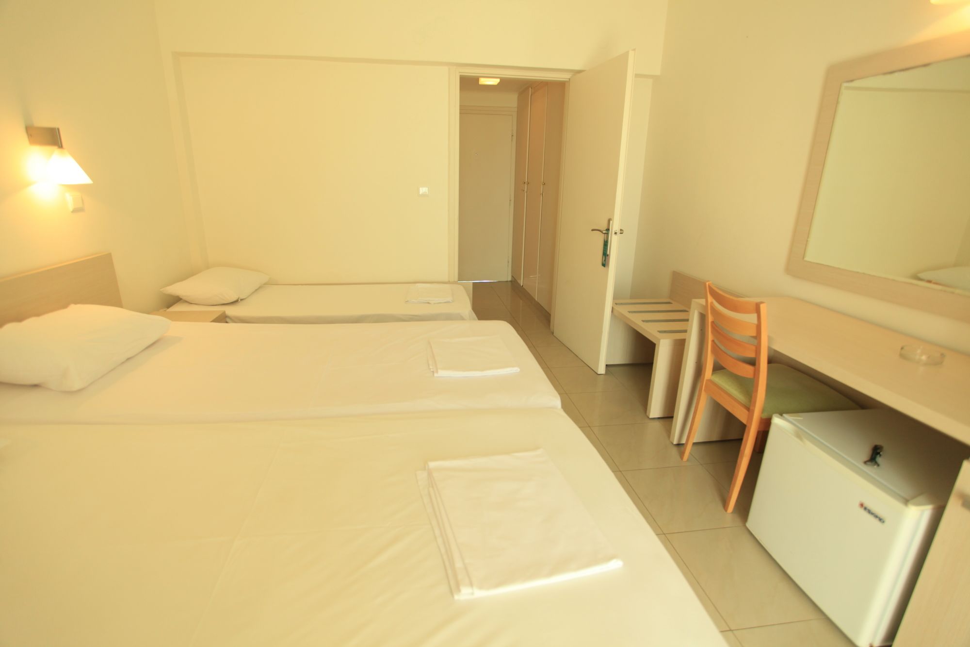 Tosca Beach Hotel