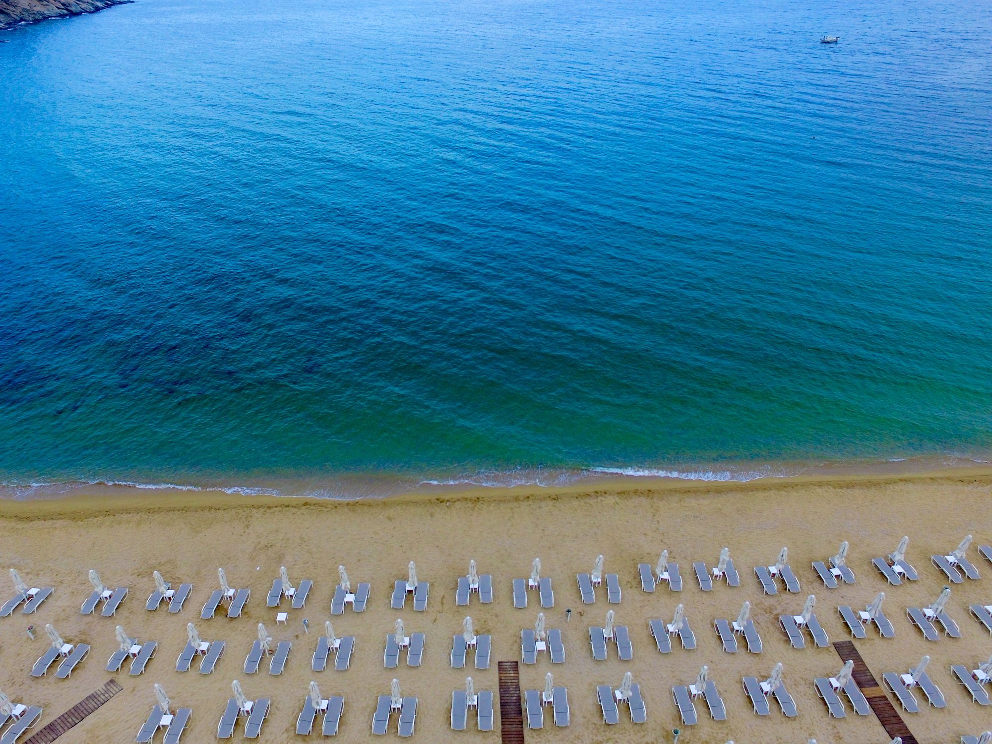Tosca Beach Hotel