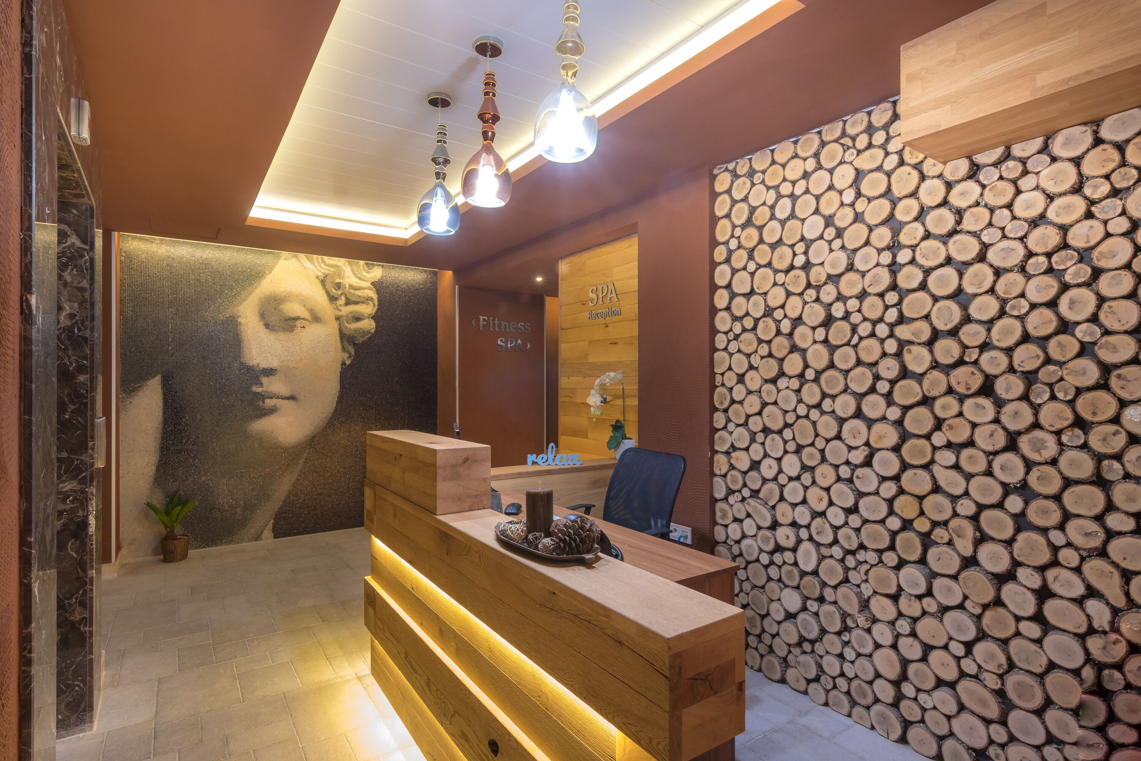 King Maron Wellness Beach Hotel