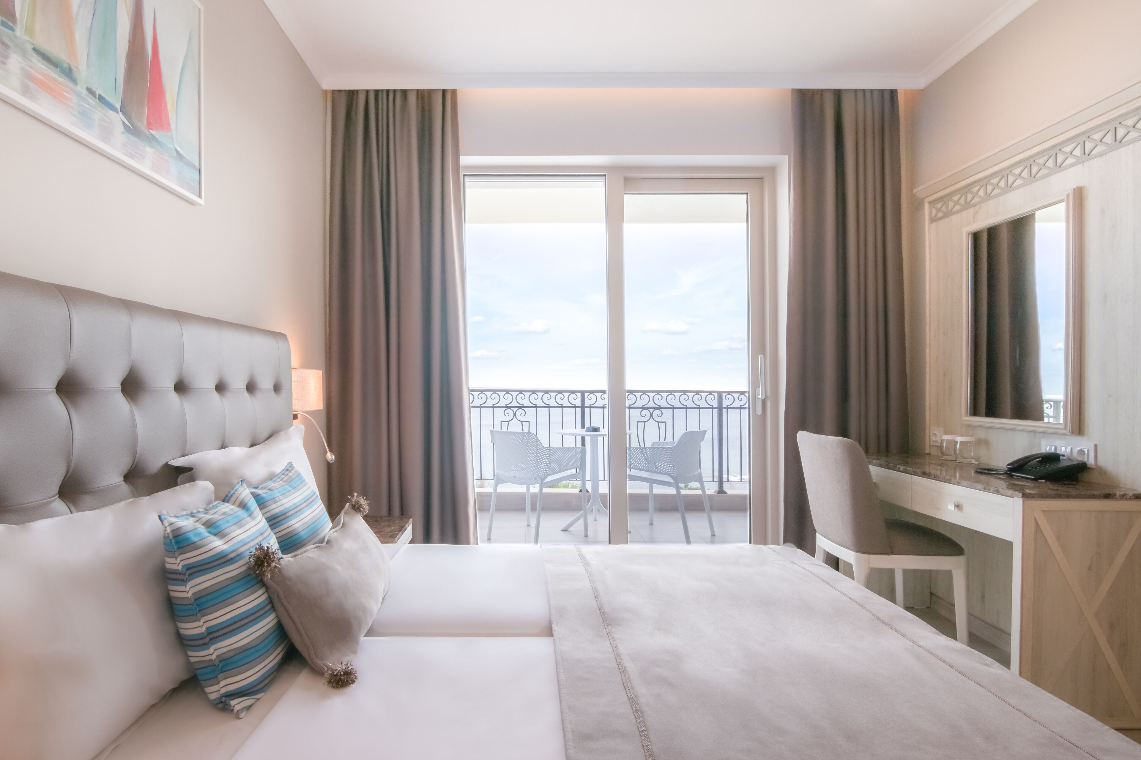 King Maron Wellness Beach Hotel