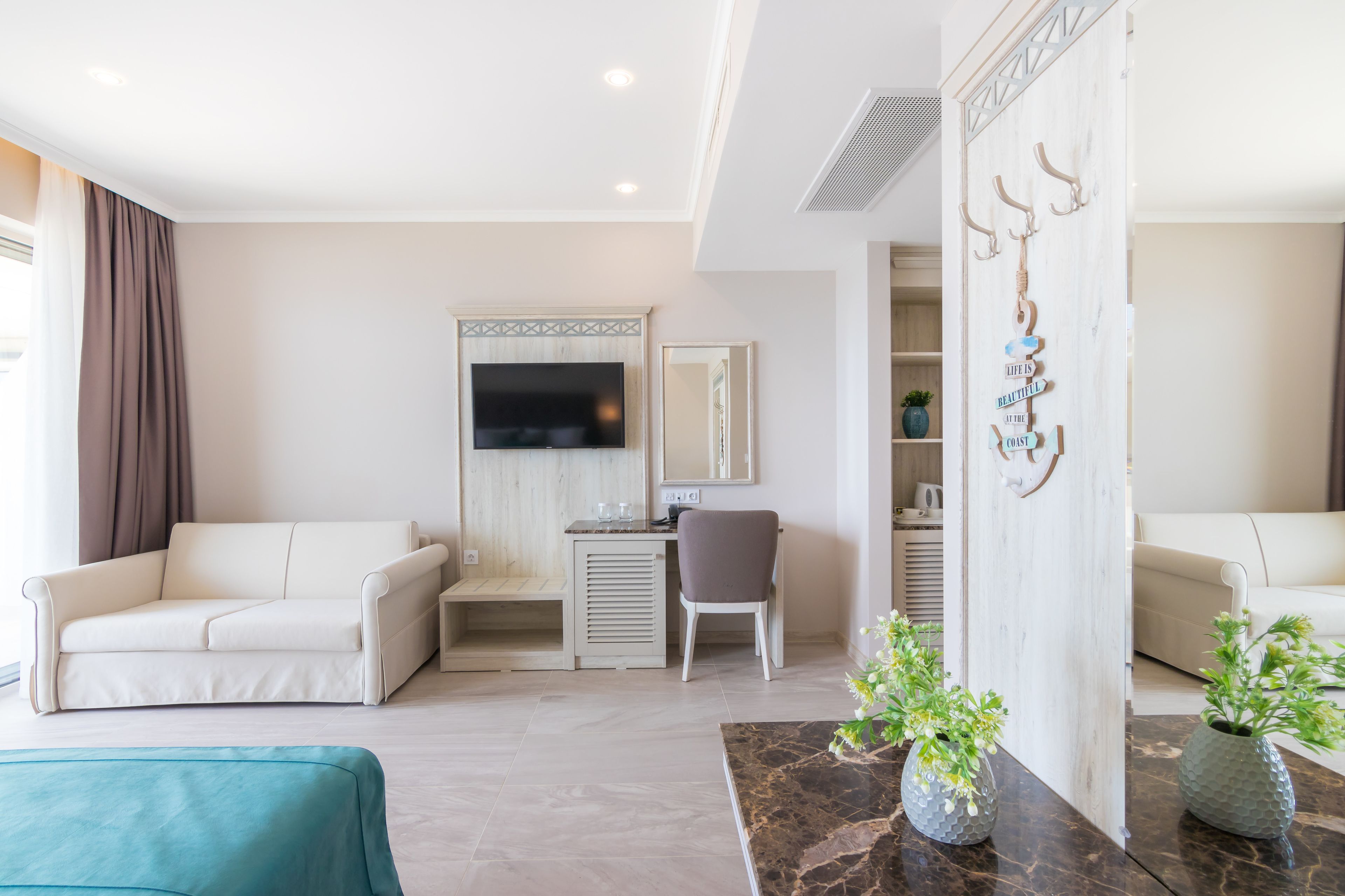 King Maron Wellness Beach Hotel