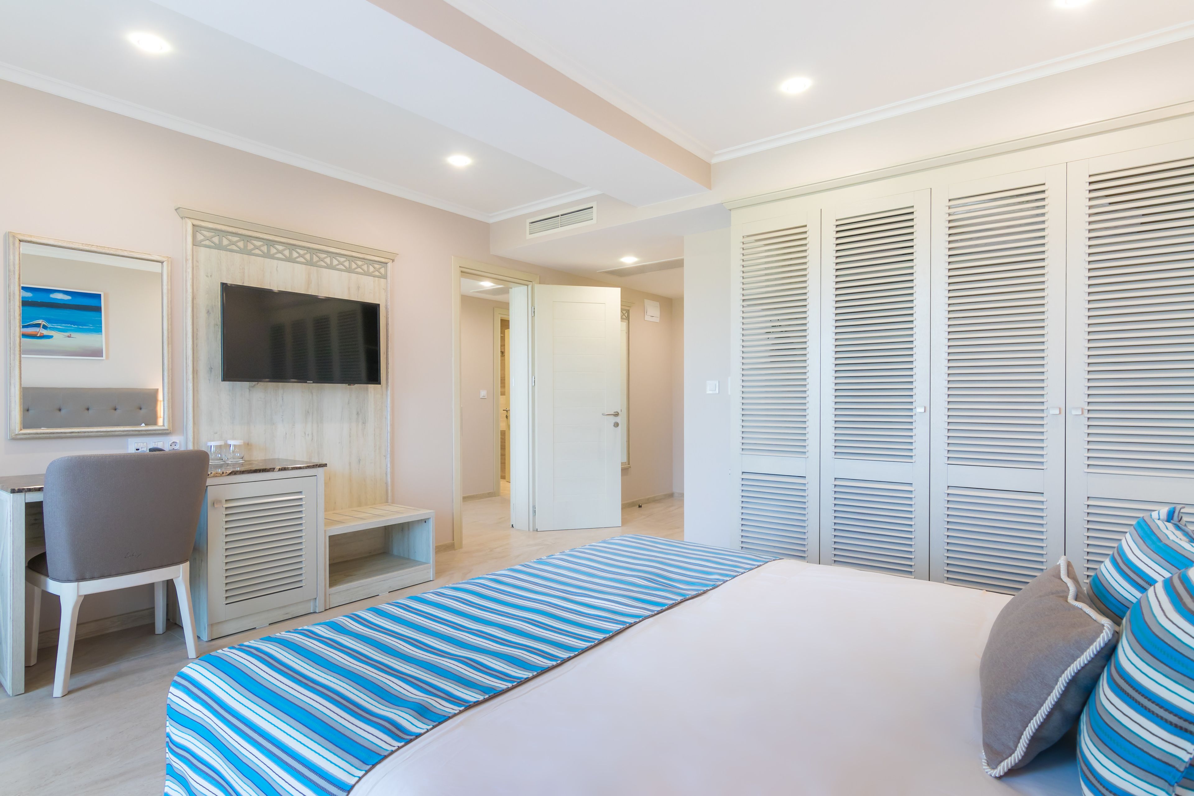 King Maron Wellness Beach Hotel