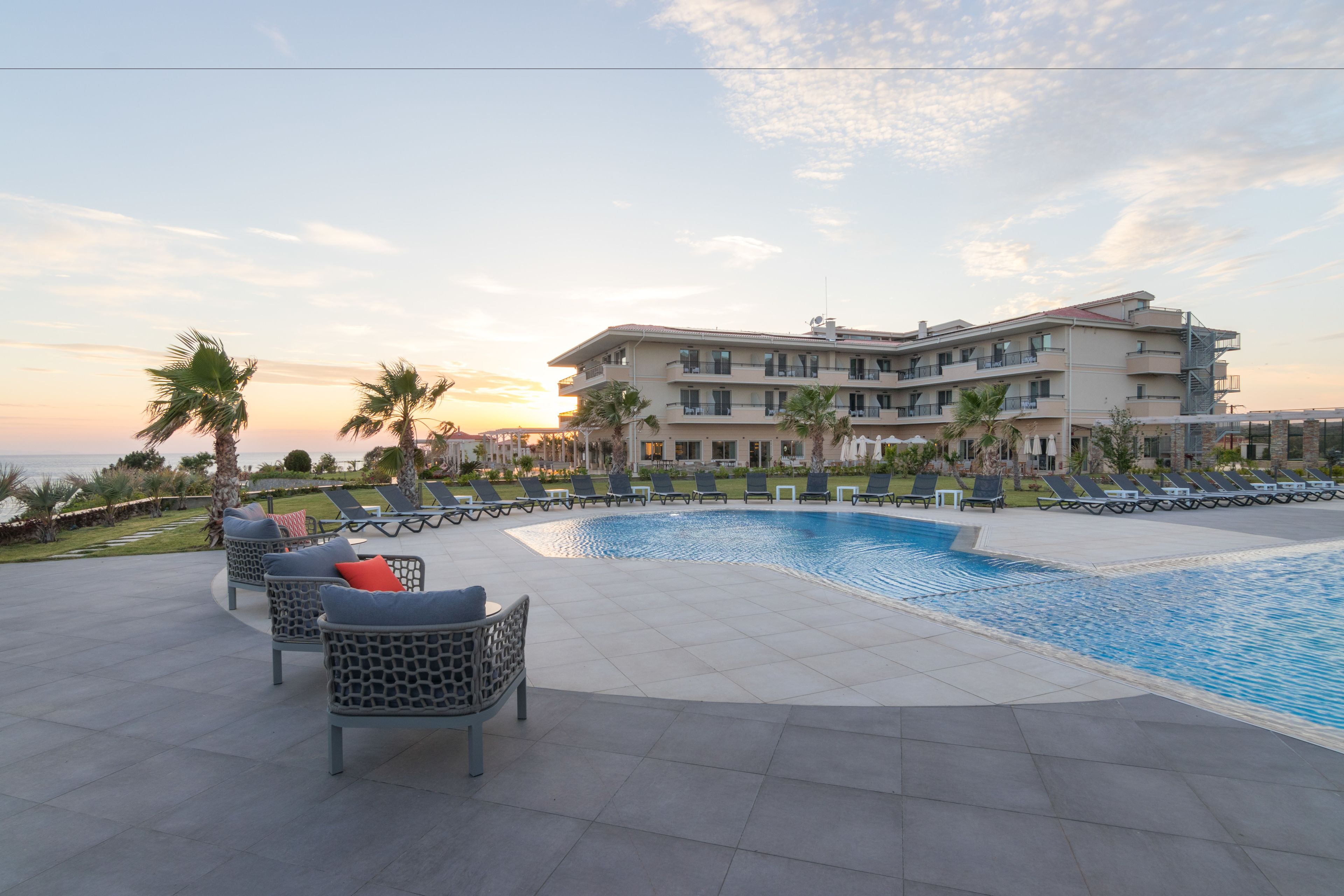 King Maron Wellness Beach Hotel