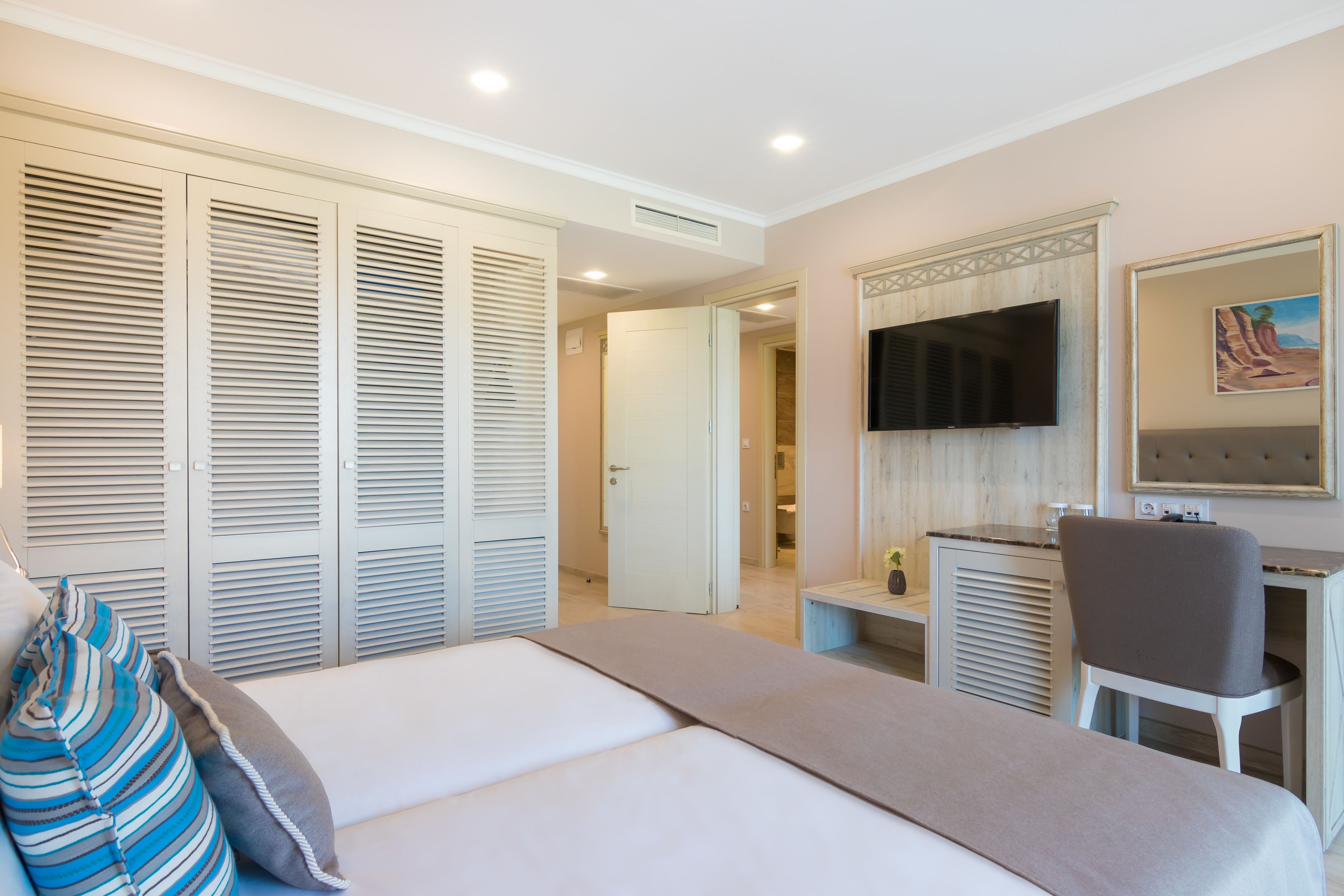 King Maron Wellness Beach Hotel
