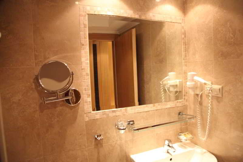 Pantelidis Hotel