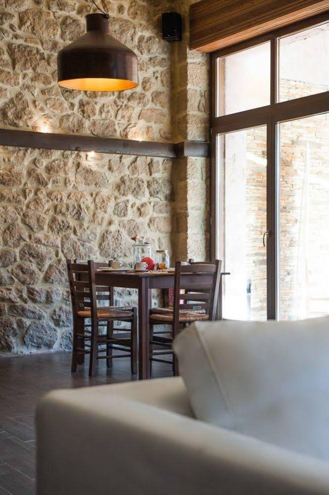 Polys Guest House
