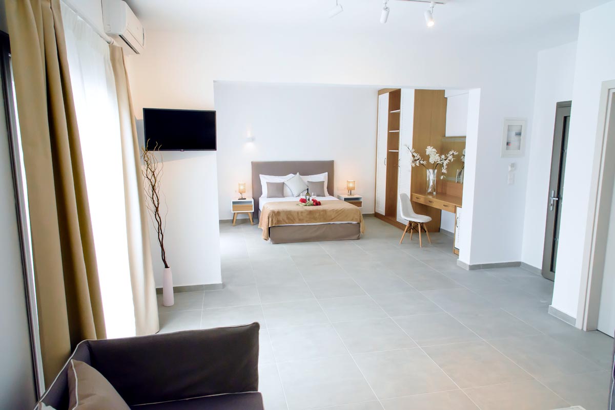 Stavros Beach Hotel