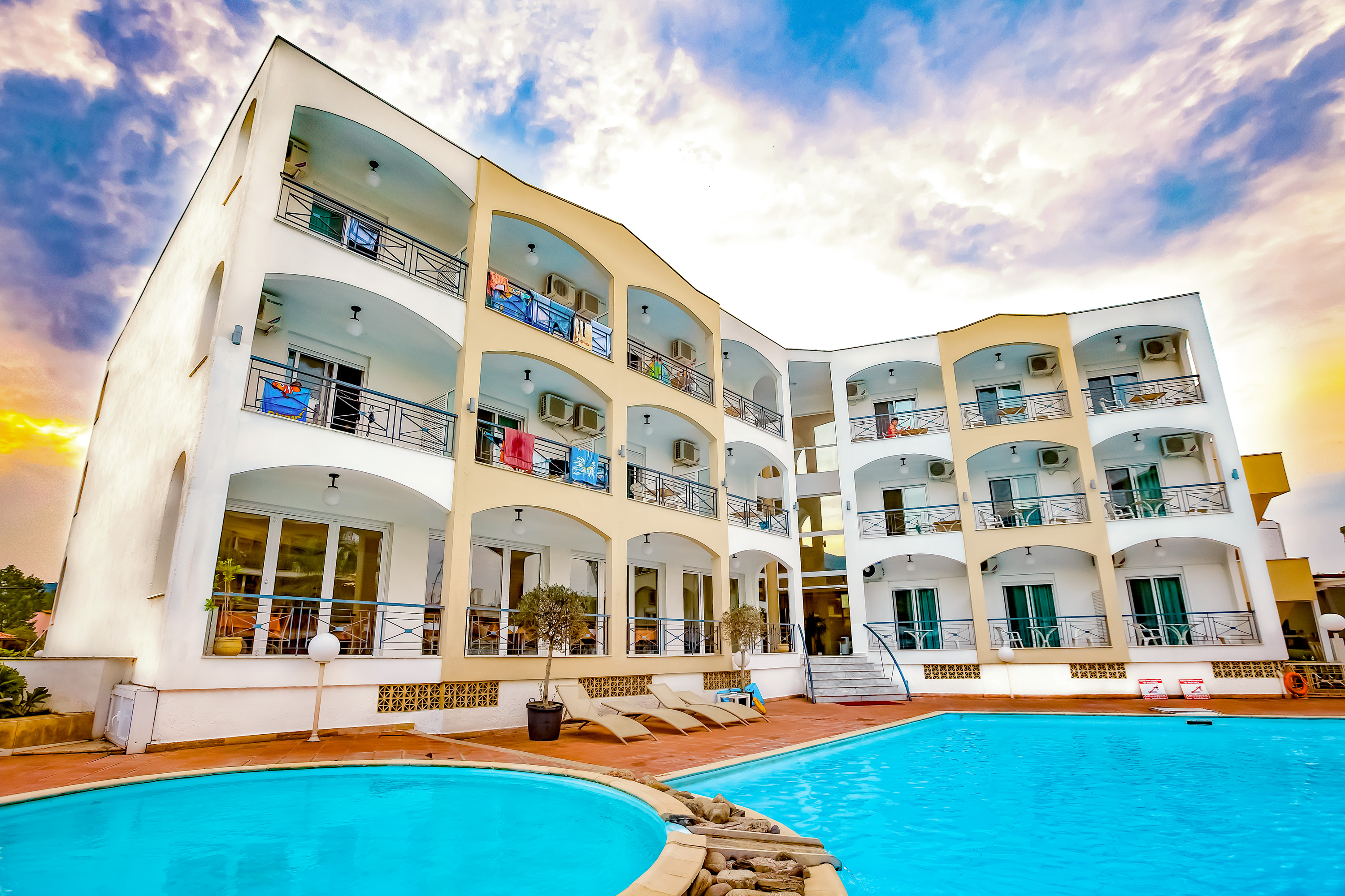 Stavros Beach Hotel