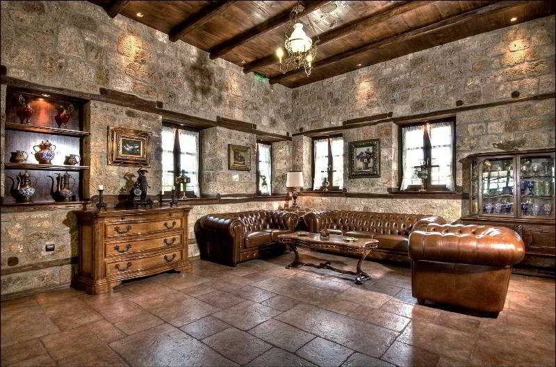 Estate Kalaitzis