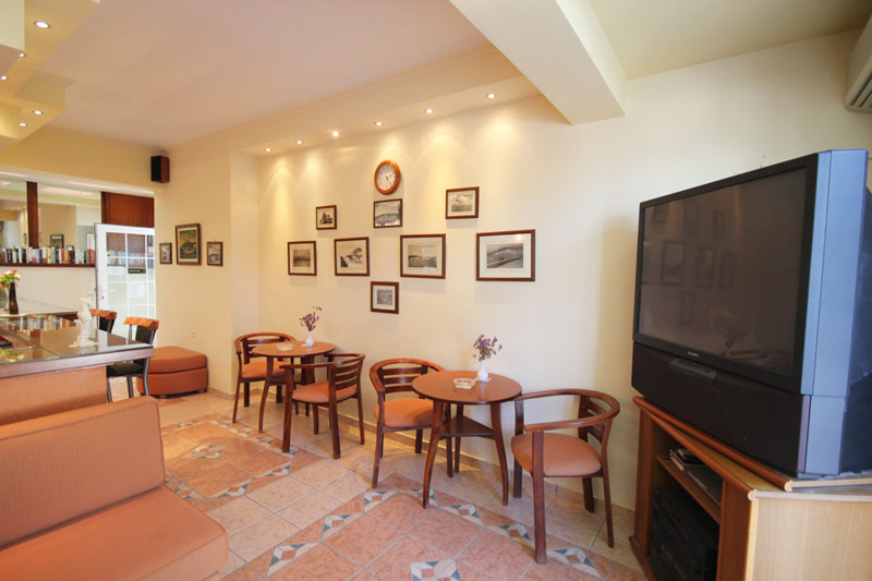 Dionysis Studios Hotel