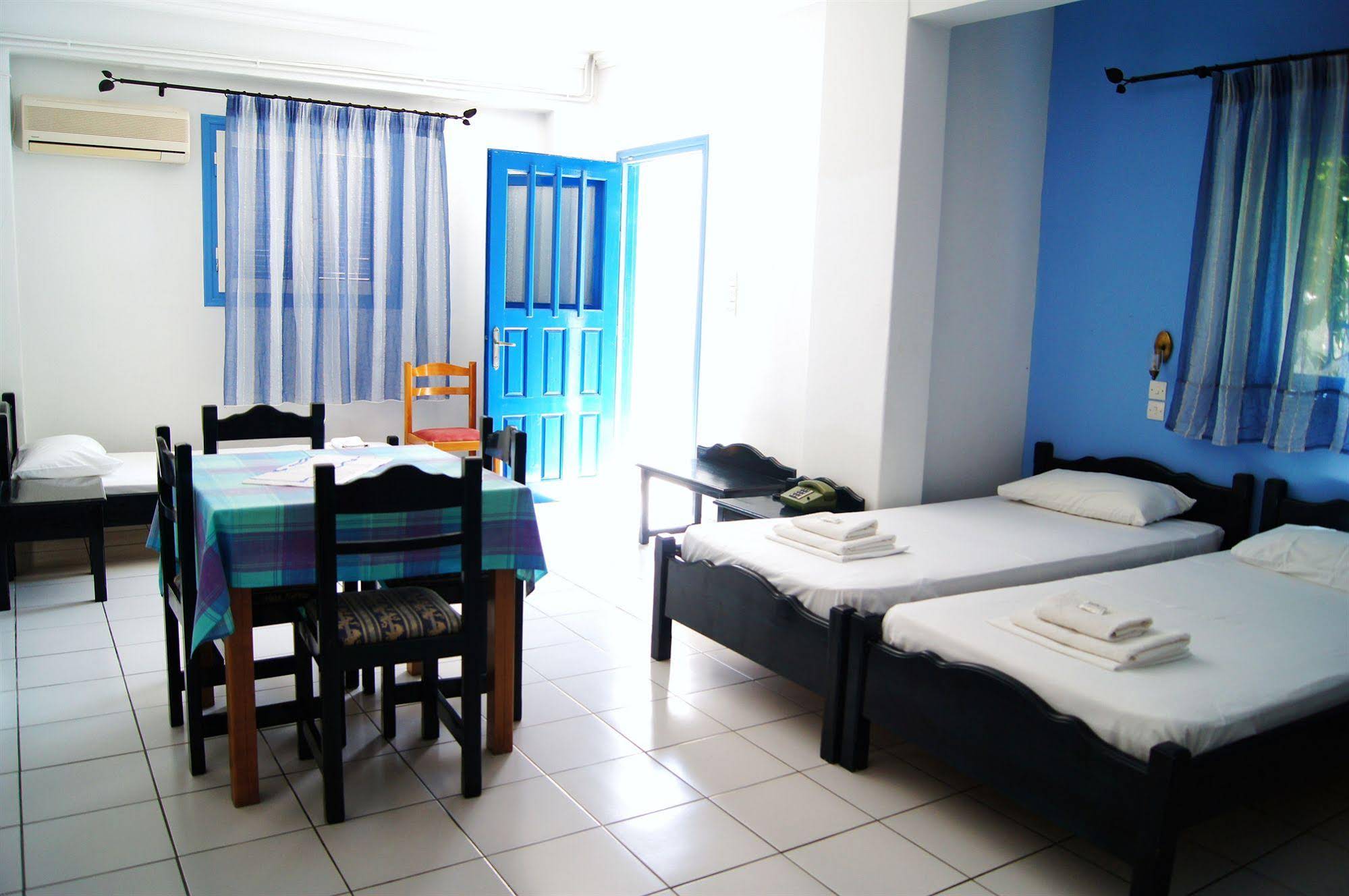 Giannis Hotel Apartments