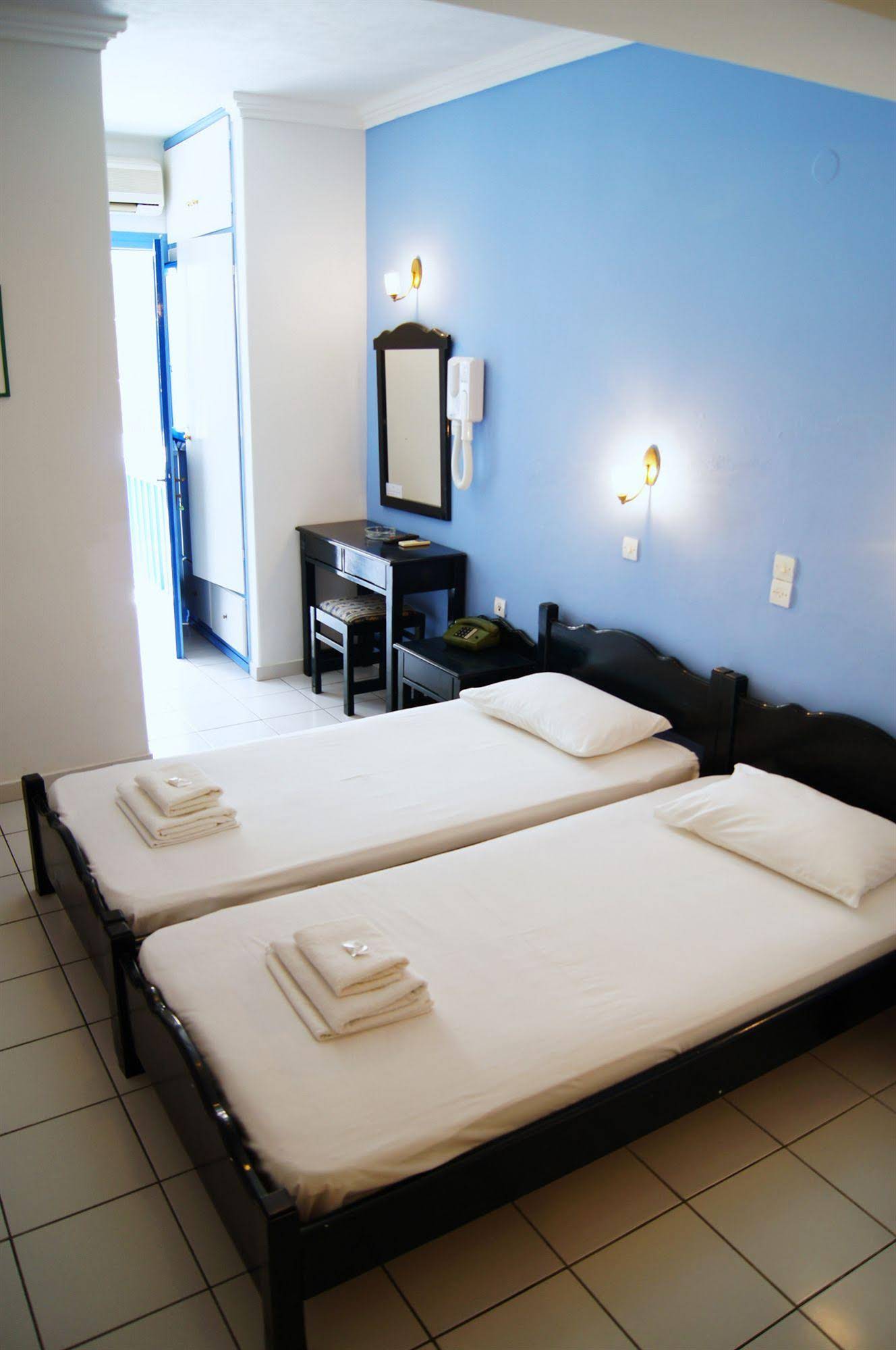 Giannis Hotel Apartments