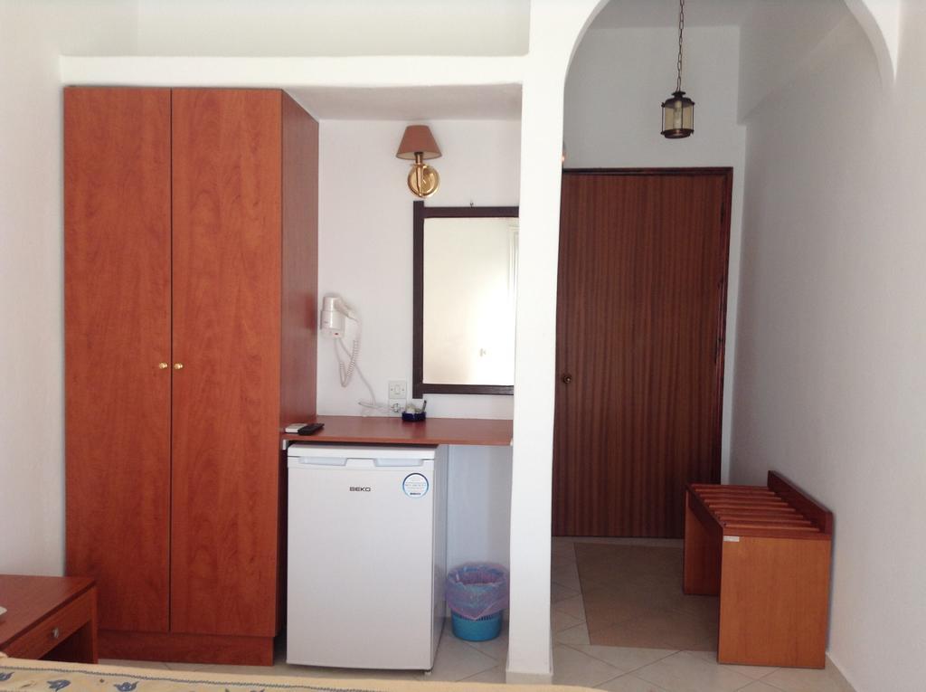 Hotel Meltemi