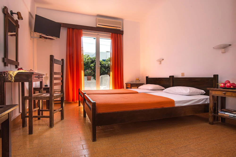 Milos Hotel