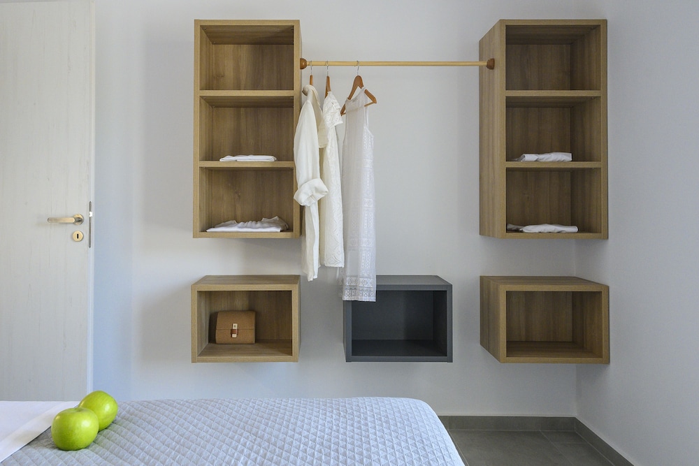 Milos Zen Suites