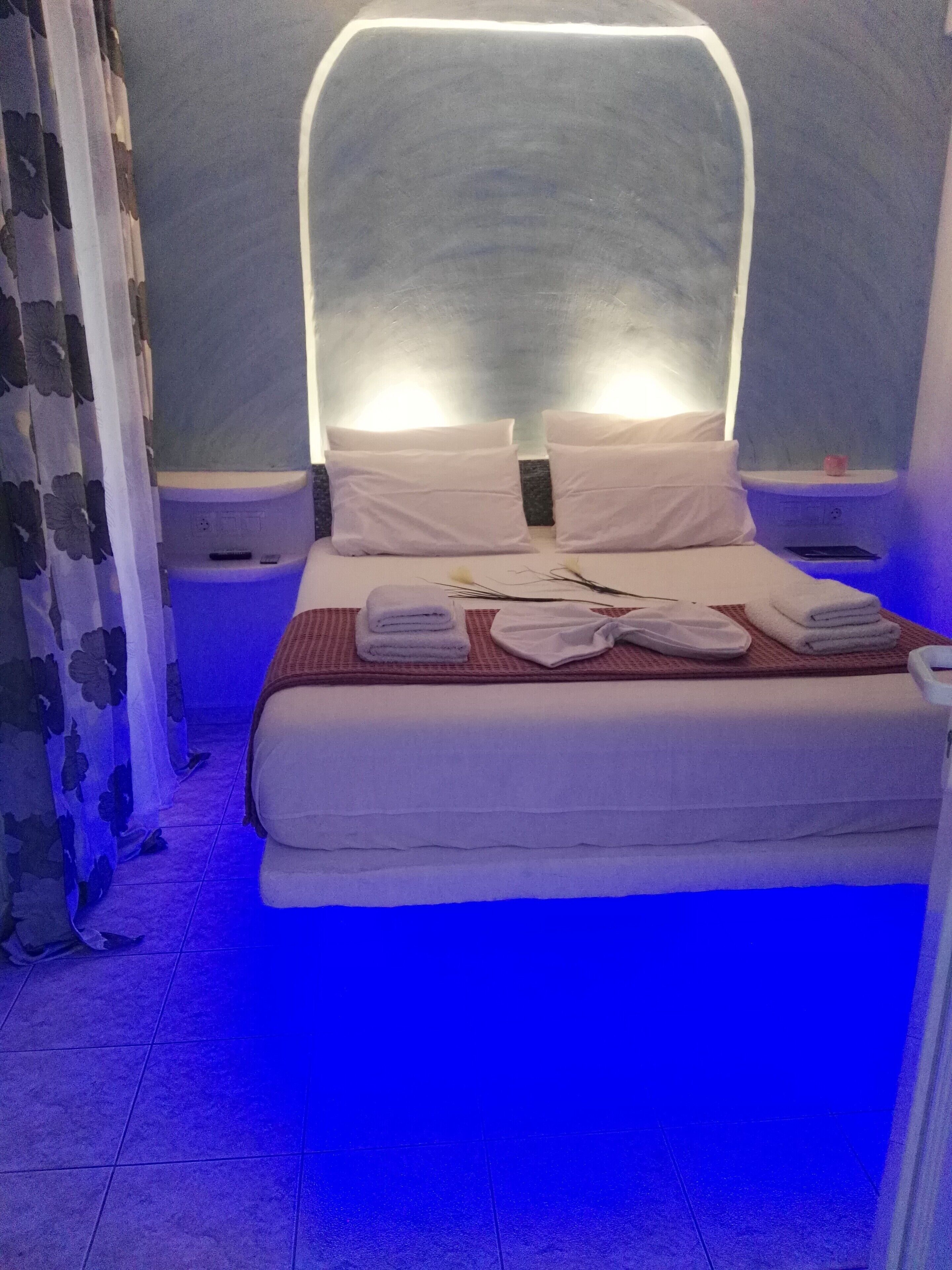 Moments Rooms