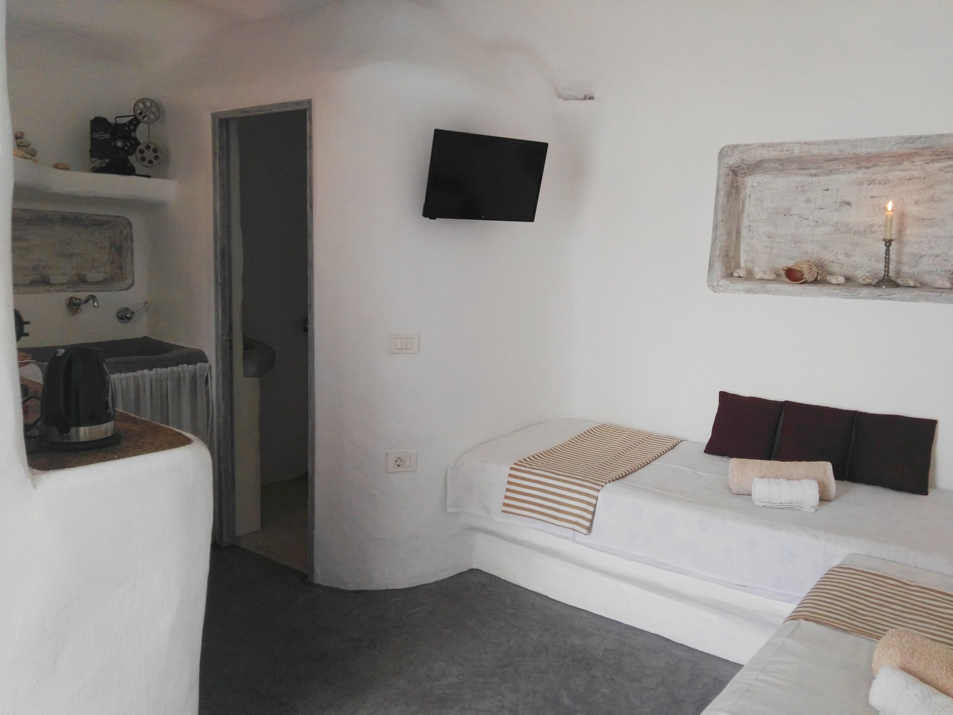 Moments Rooms
