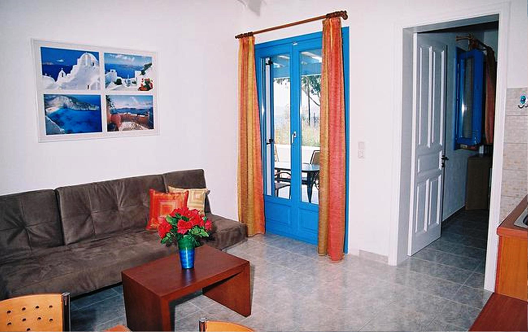 Moustakas Beach Hotel