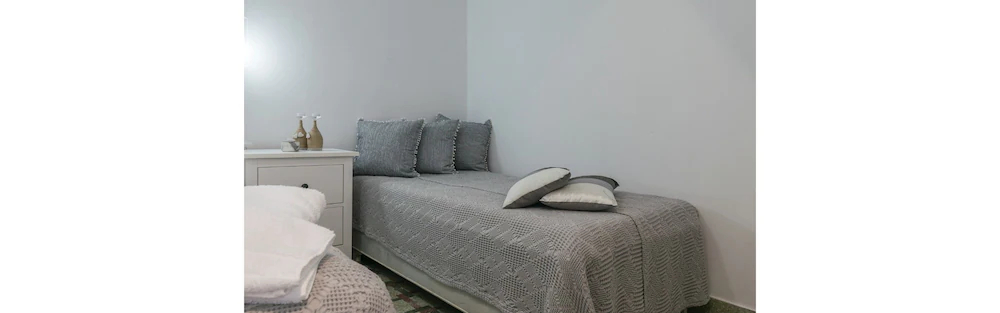 Uncle's Luxury Adamas Suites