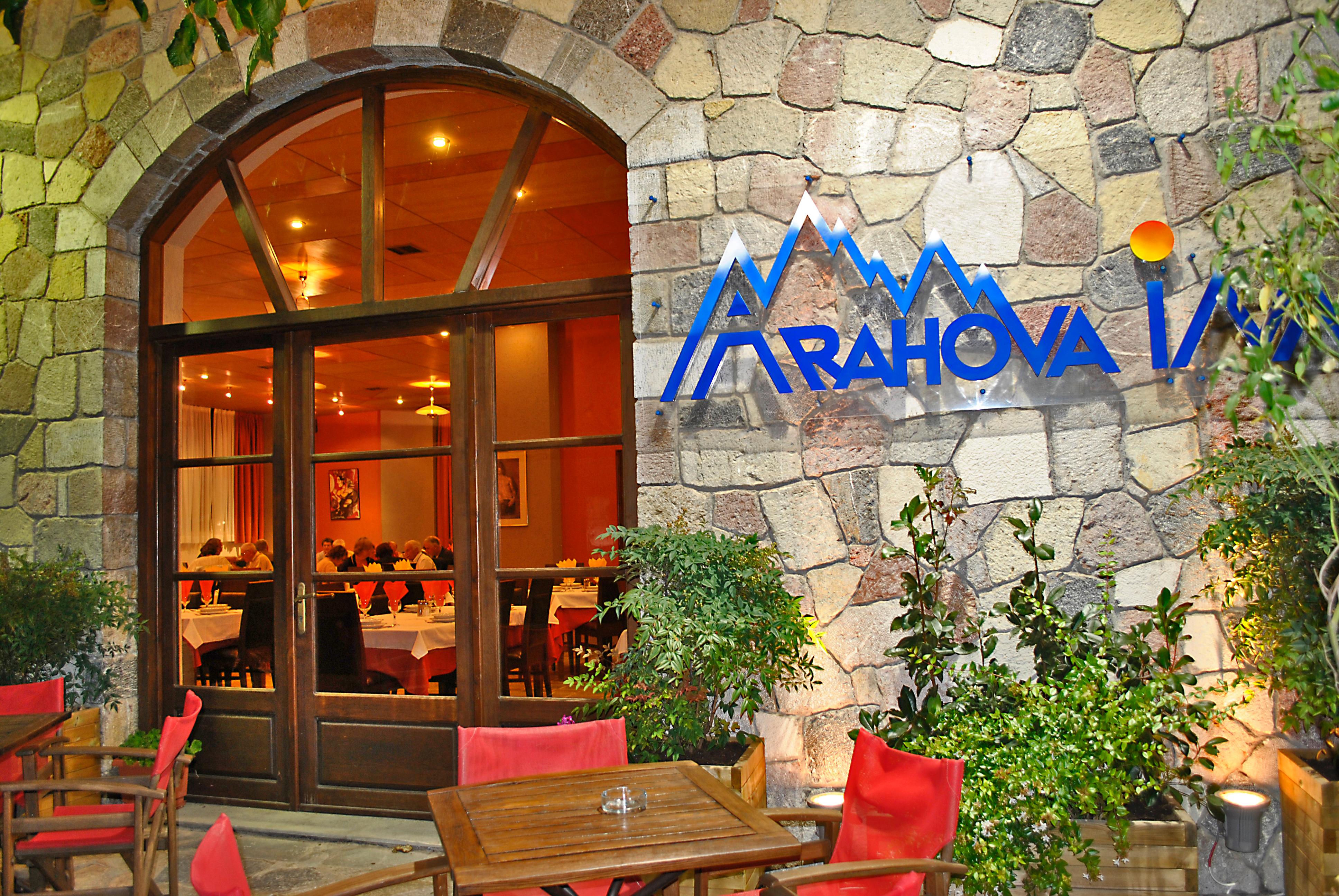 Arahova Inn