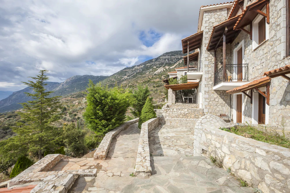 Rock Dandy Deluxe Chalet