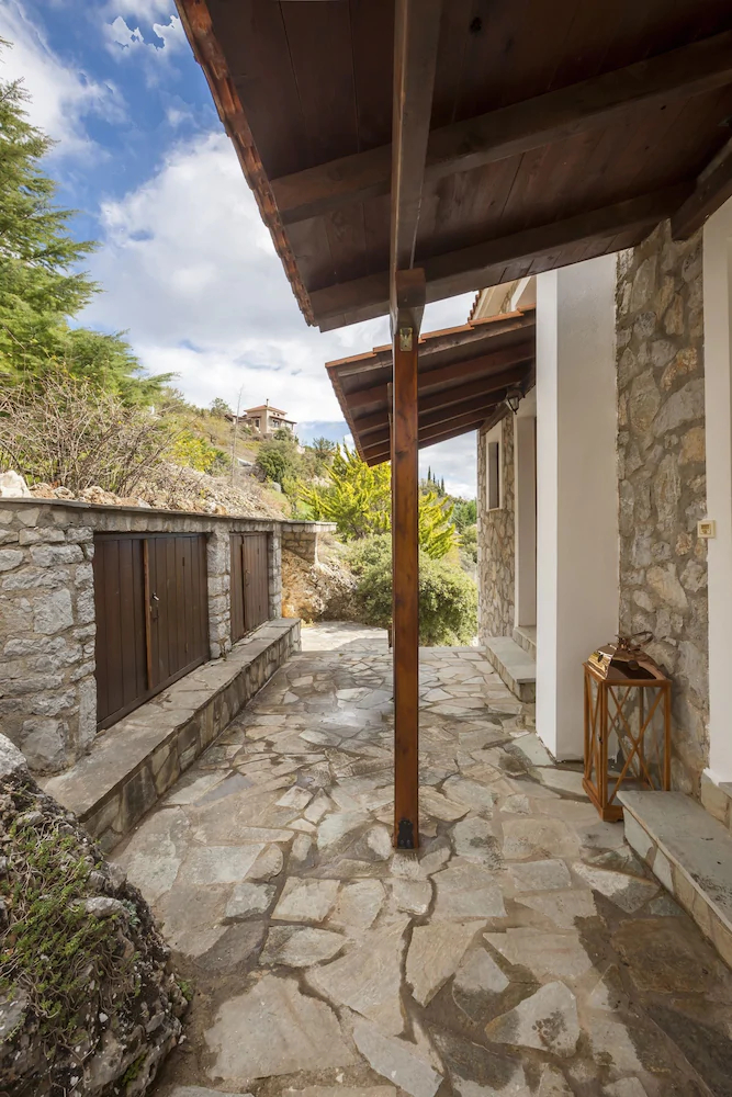 Rock Dandy Deluxe Chalet