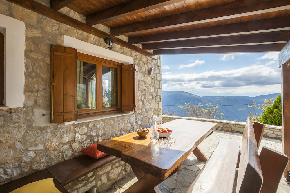 Rock Dandy Deluxe Chalet