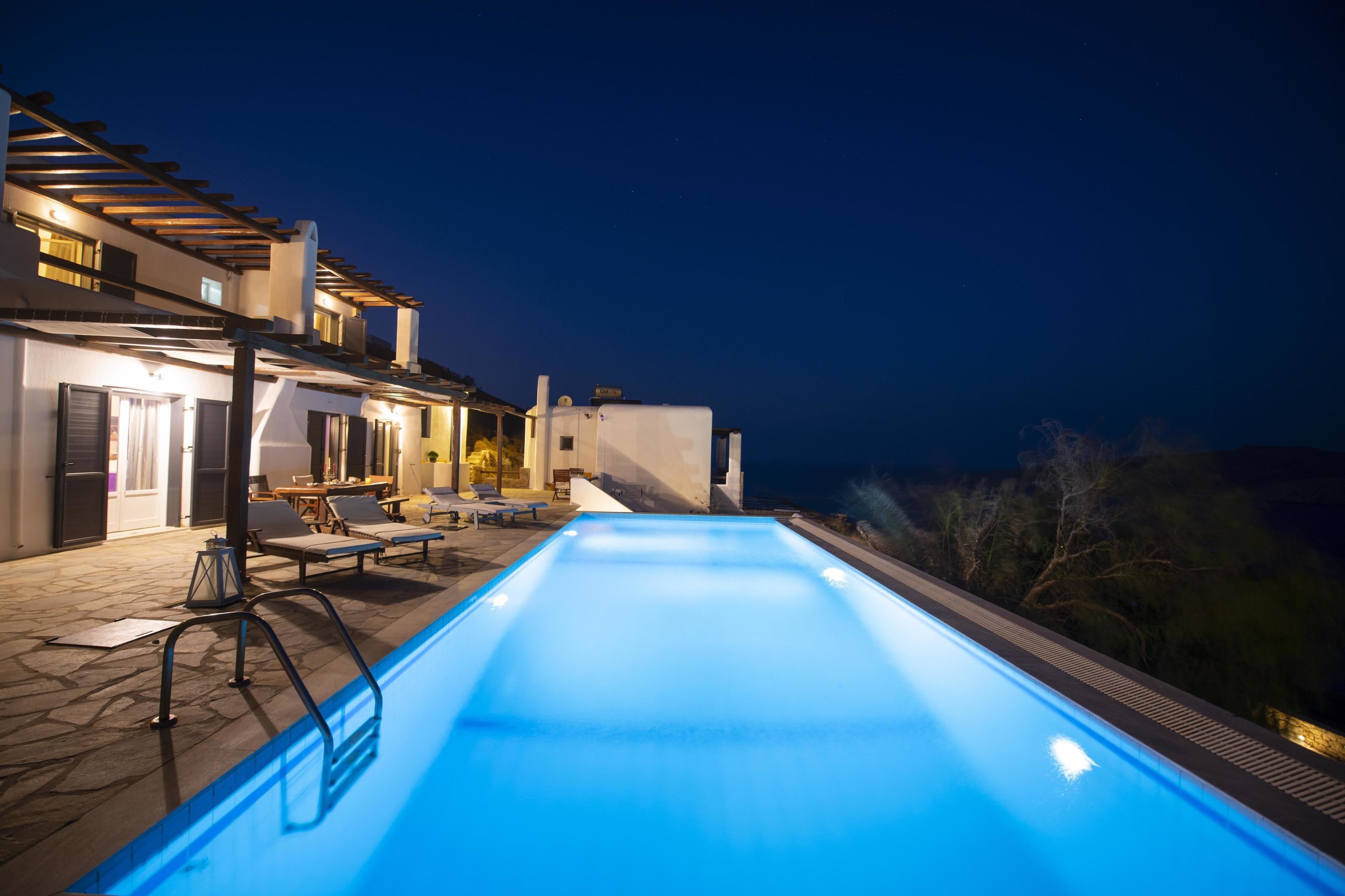 Siourdas Mykonos Villas