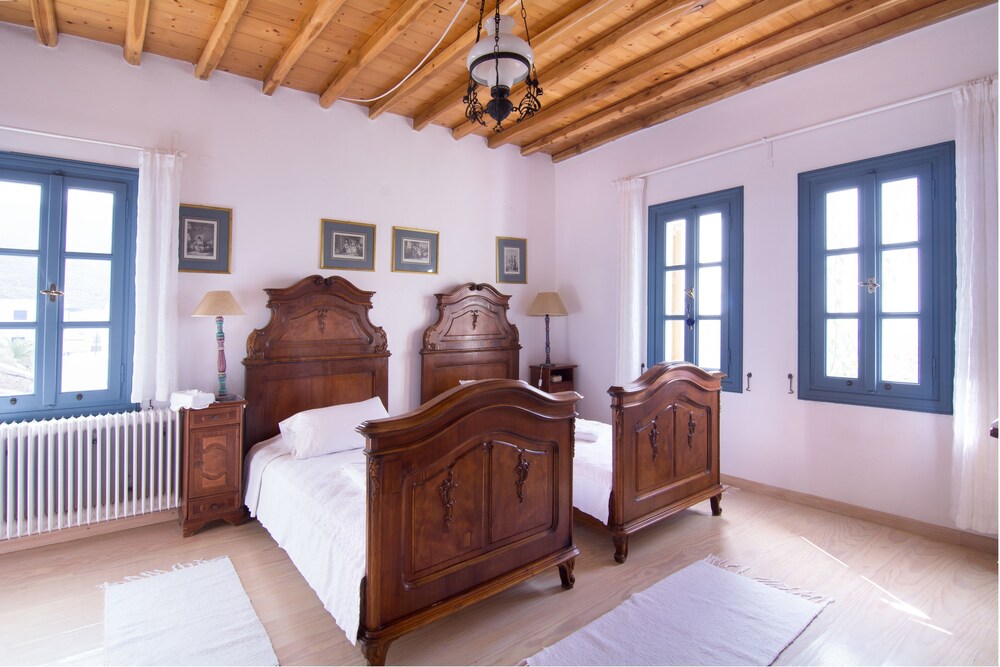 Anerousses Mykonian Traditional Houses