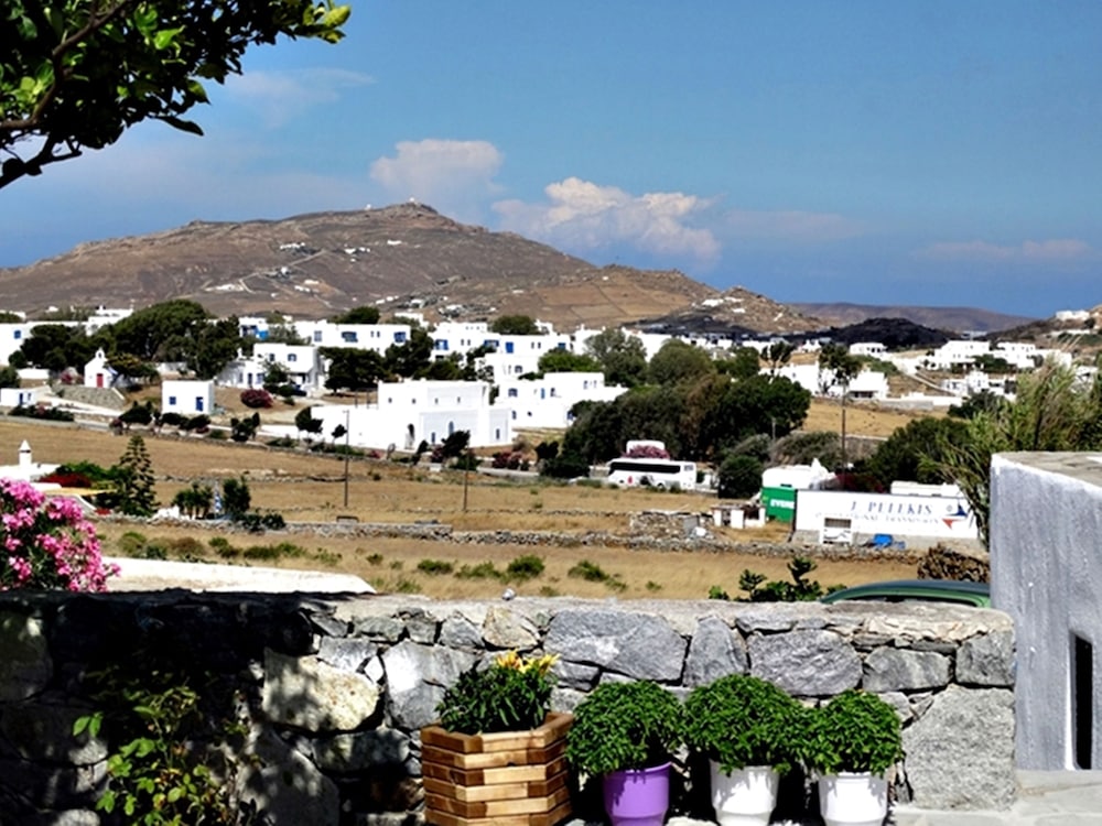 Mykonian Breeze