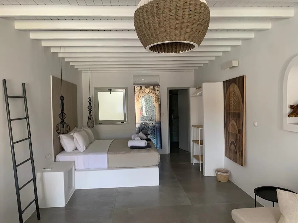 Khamsa Mykonian Suites