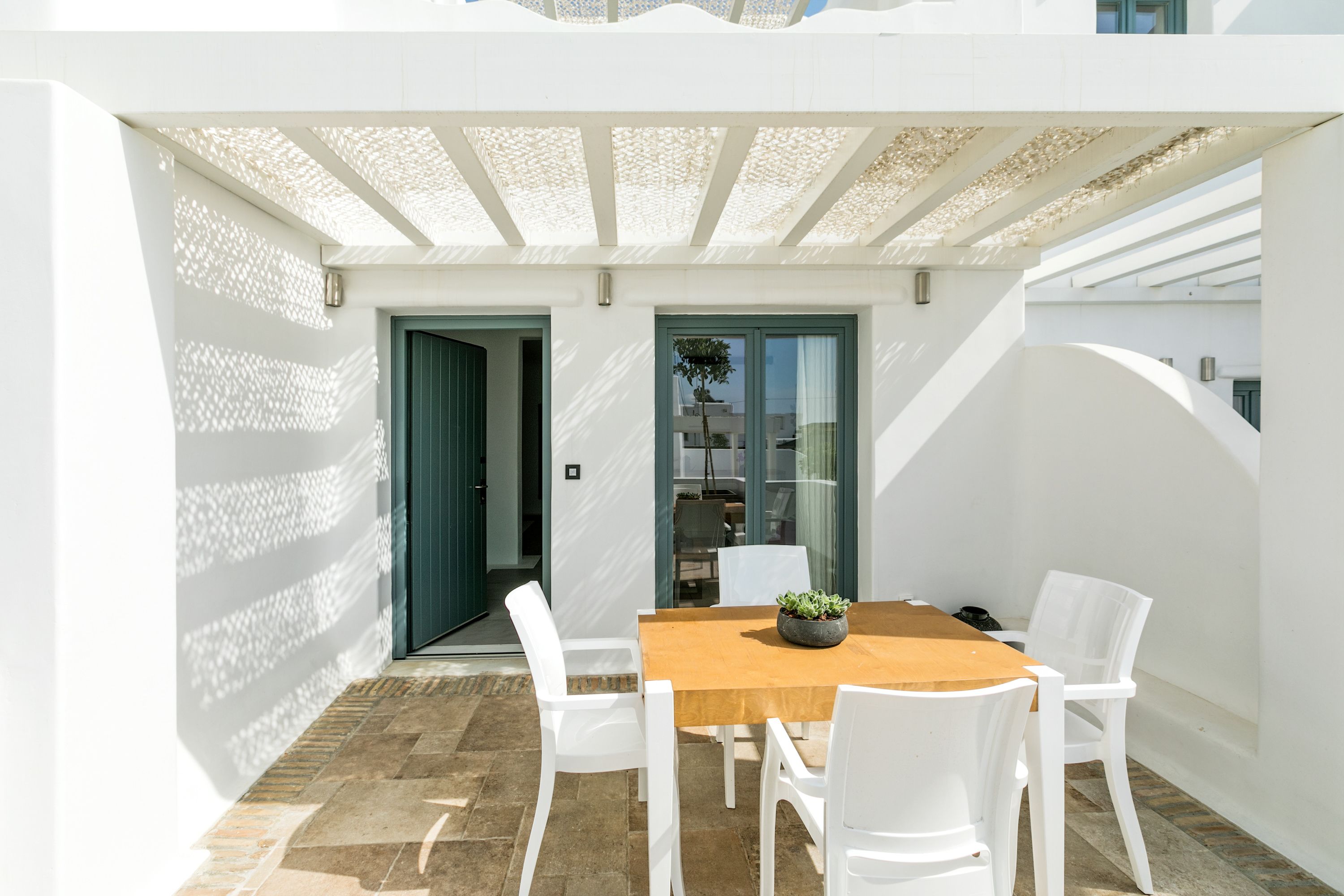 Portes Mykonos