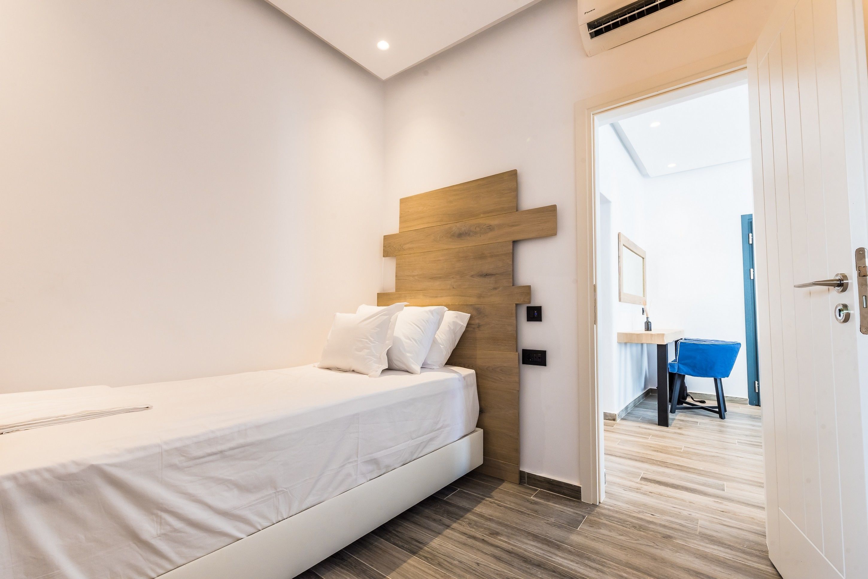 Portes Mykonos