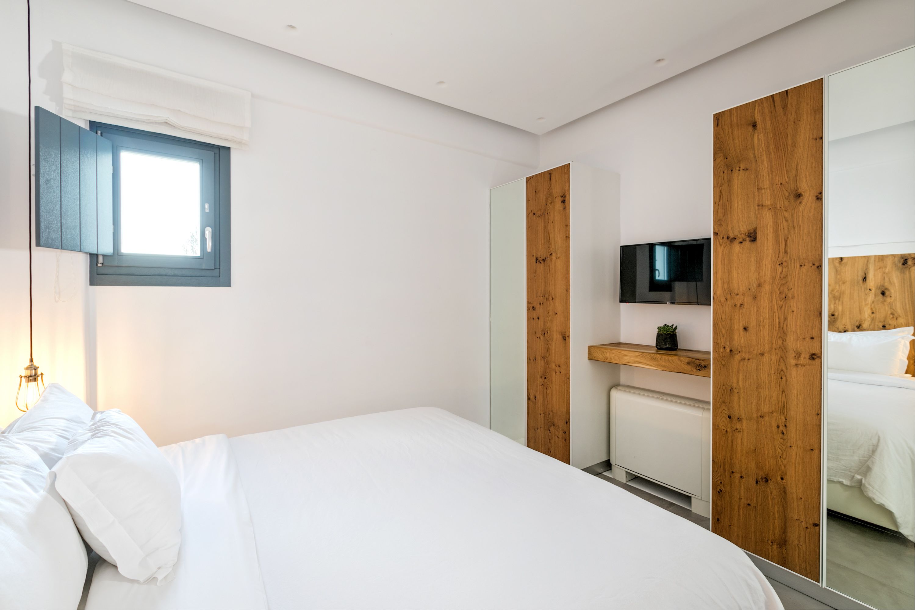 Portes Mykonos