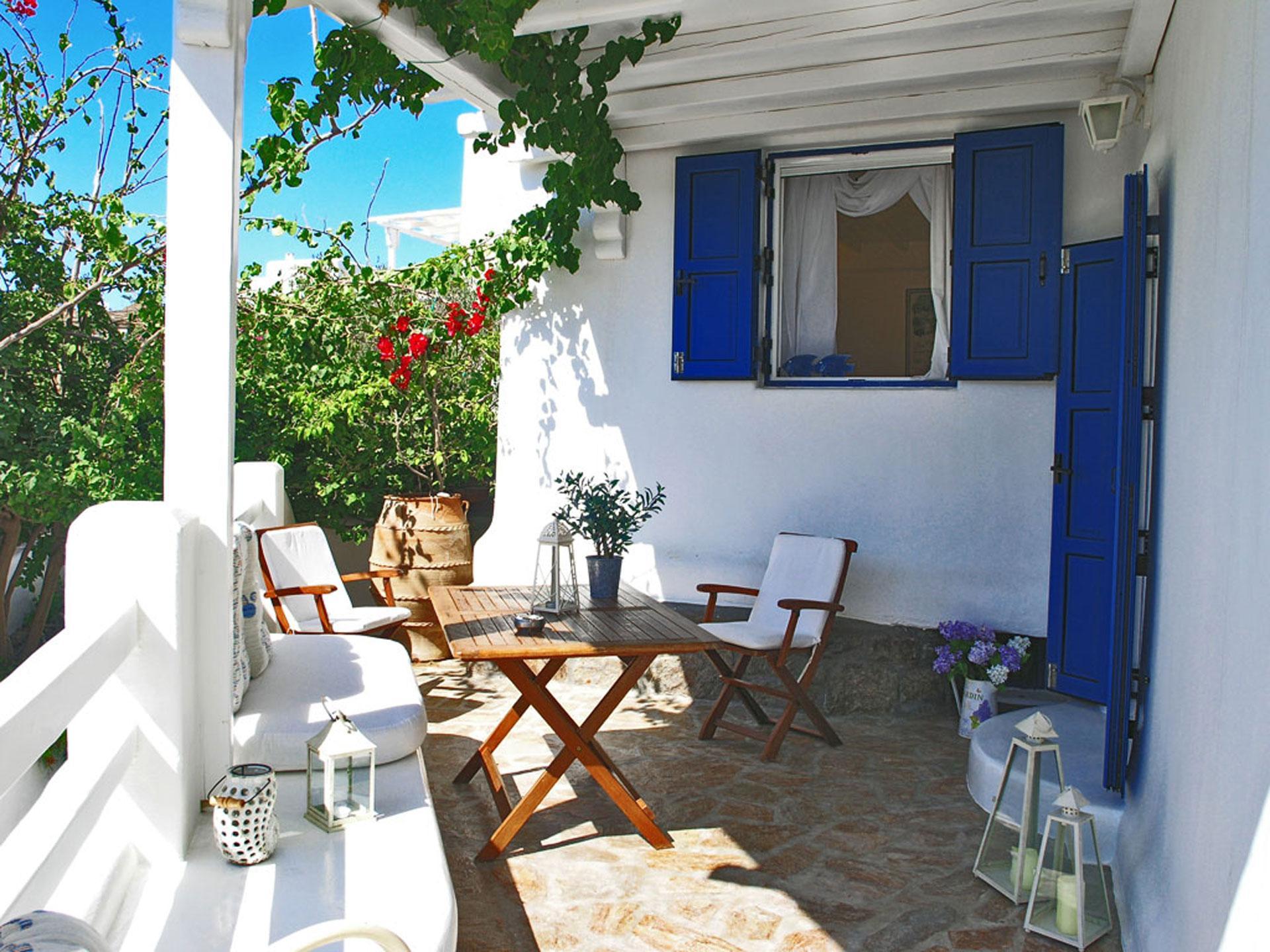 Mykonian Iros