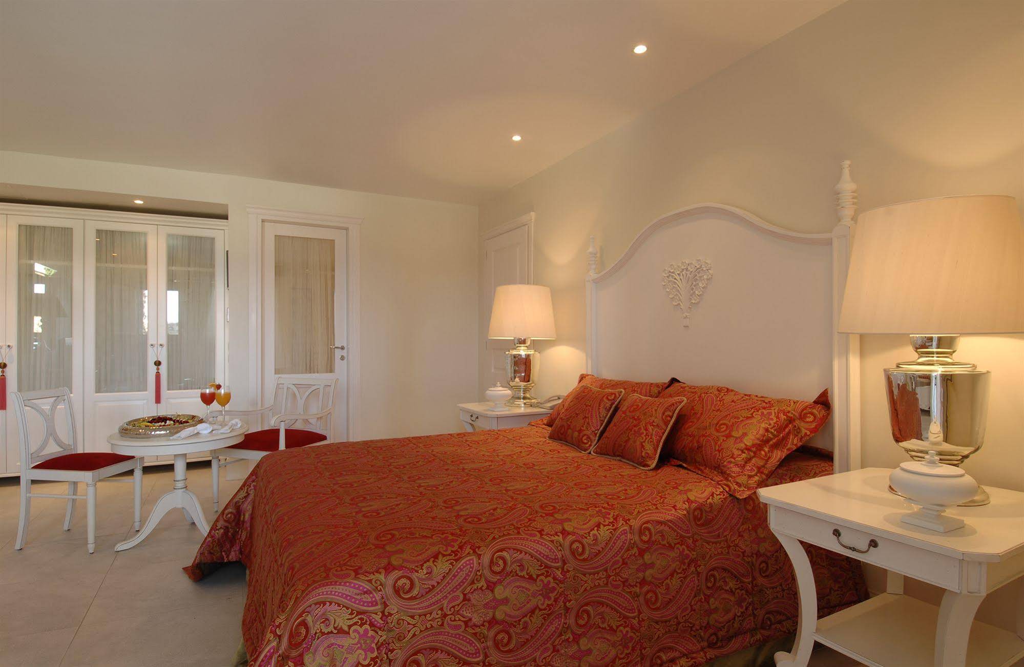 La Residence Mykonos Hotel Suites