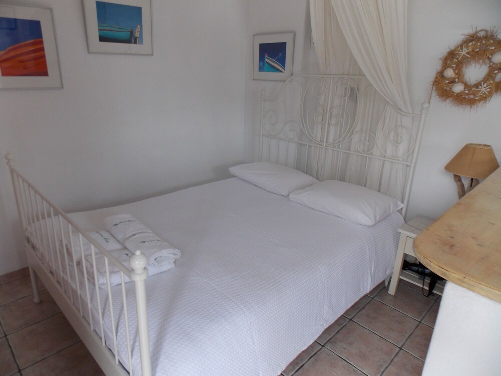 Studios & Suites Rania